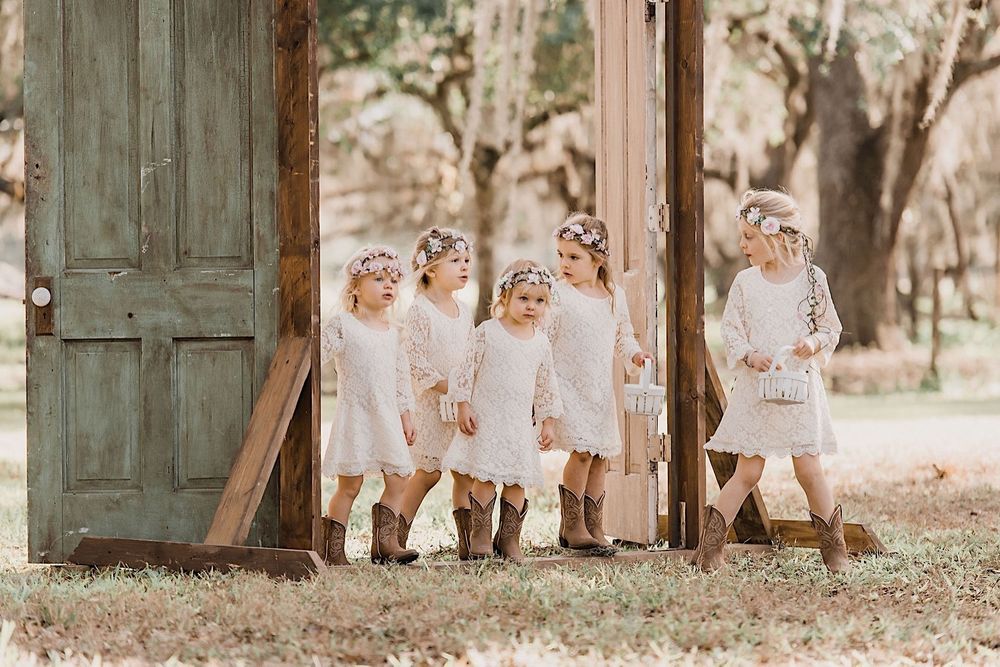 Rustic barn wedding in Myakka, Sarasota, Florida by Tampa and New England Wedding Photographer