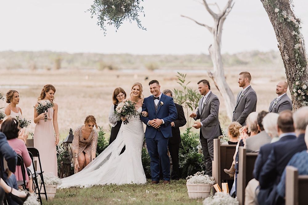Rustic barn wedding in Myakka, Sarasota, Florida by Tampa and New England Wedding Photographer