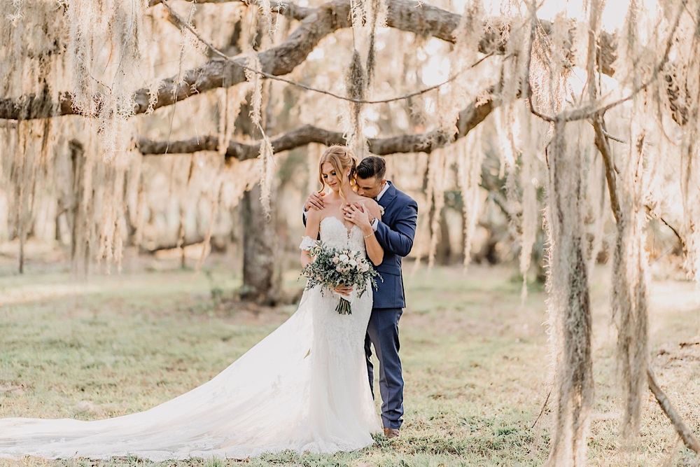 Rustic barn wedding in Myakka, Sarasota, Florida by Tampa and New England Wedding Photographer
