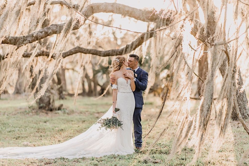 Rustic barn wedding in Myakka, Sarasota, Florida by Tampa and New England Wedding Photographer