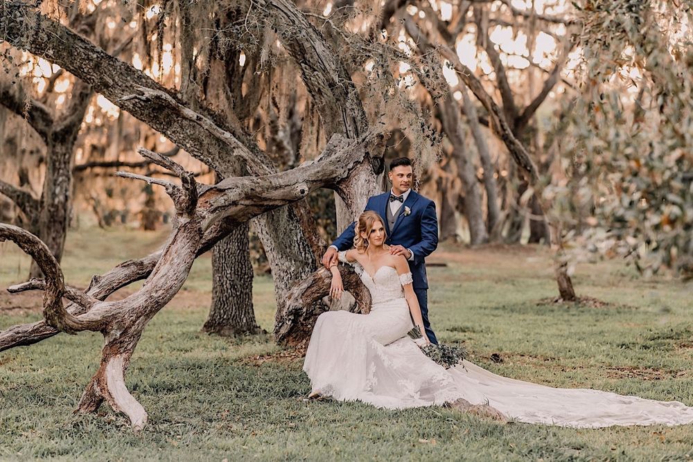 Rustic barn wedding in Myakka, Sarasota, Florida by Tampa and New England Wedding Photographer