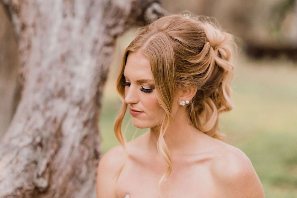 Rustic barn wedding in Myakka, Sarasota, Florida by Tampa and New England Wedding Photographer