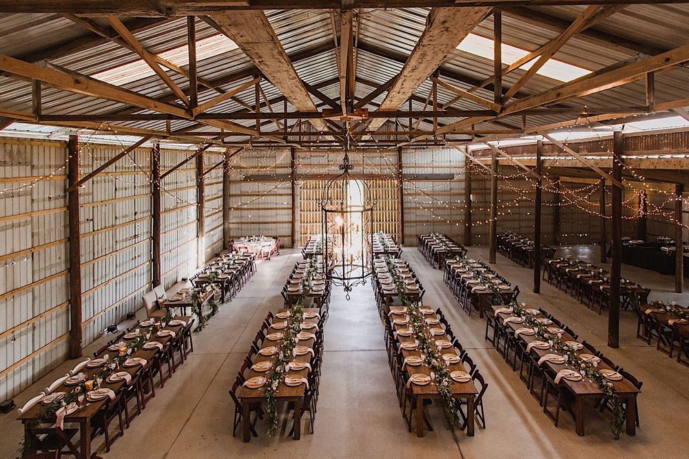 Rustic barn wedding in Myakka, Sarasota, Florida by Tampa and New England Wedding Photographer