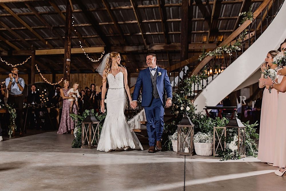 Rustic barn wedding in Myakka, Sarasota, Florida by Tampa and New England Wedding Photographer