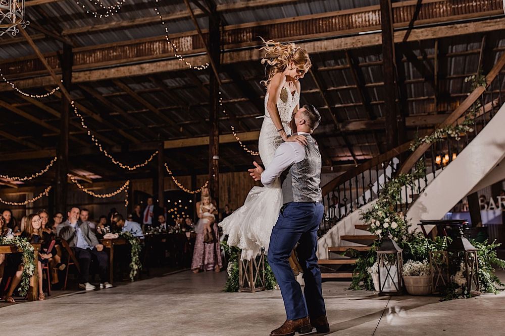 Rustic barn wedding in Myakka, Sarasota, Florida by Tampa and New England Wedding Photographer