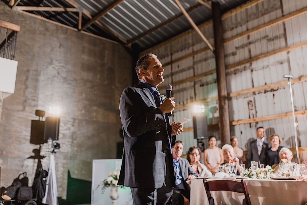 Rustic barn wedding in Myakka, Sarasota, Florida by Tampa and New England Wedding Photographer