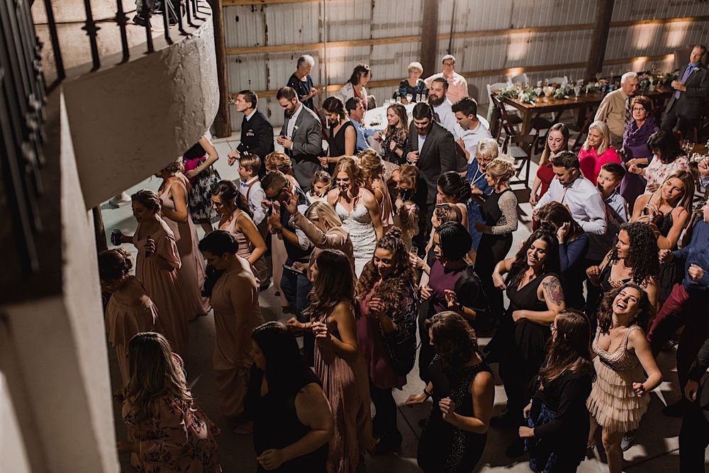 Rustic barn wedding in Myakka, Sarasota, Florida by Tampa and New England Wedding Photographer