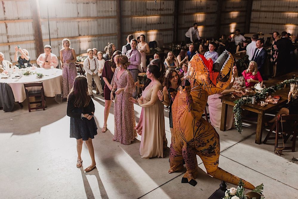 Rustic barn wedding in Myakka, Sarasota, Florida by Tampa and New England Wedding Photographer