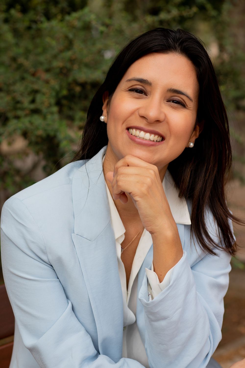 retrato LinkedIn mujer sonriendo