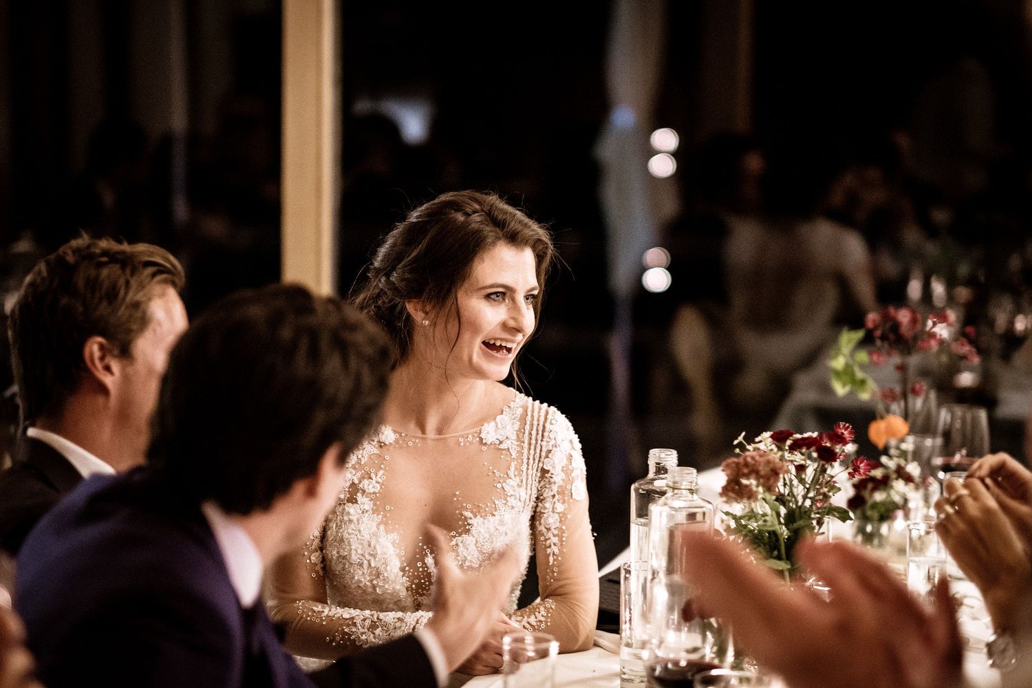 TLOOK photographe de mariage de style documentaire, Wasserngrat à Gstaad soirée portraits
