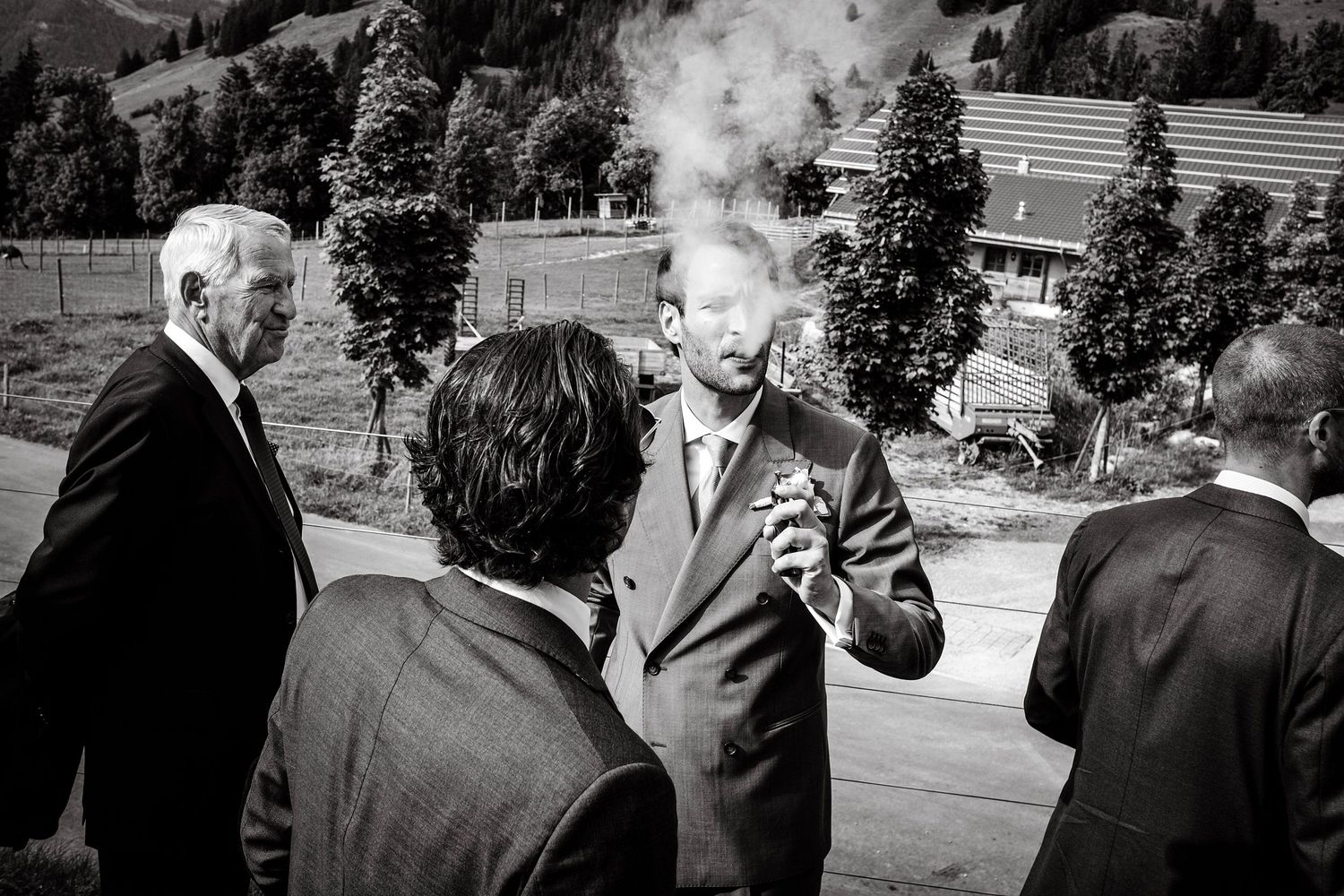 TLOOK photographe de mariage de style documentaire, Wasserngrat à Gstaad