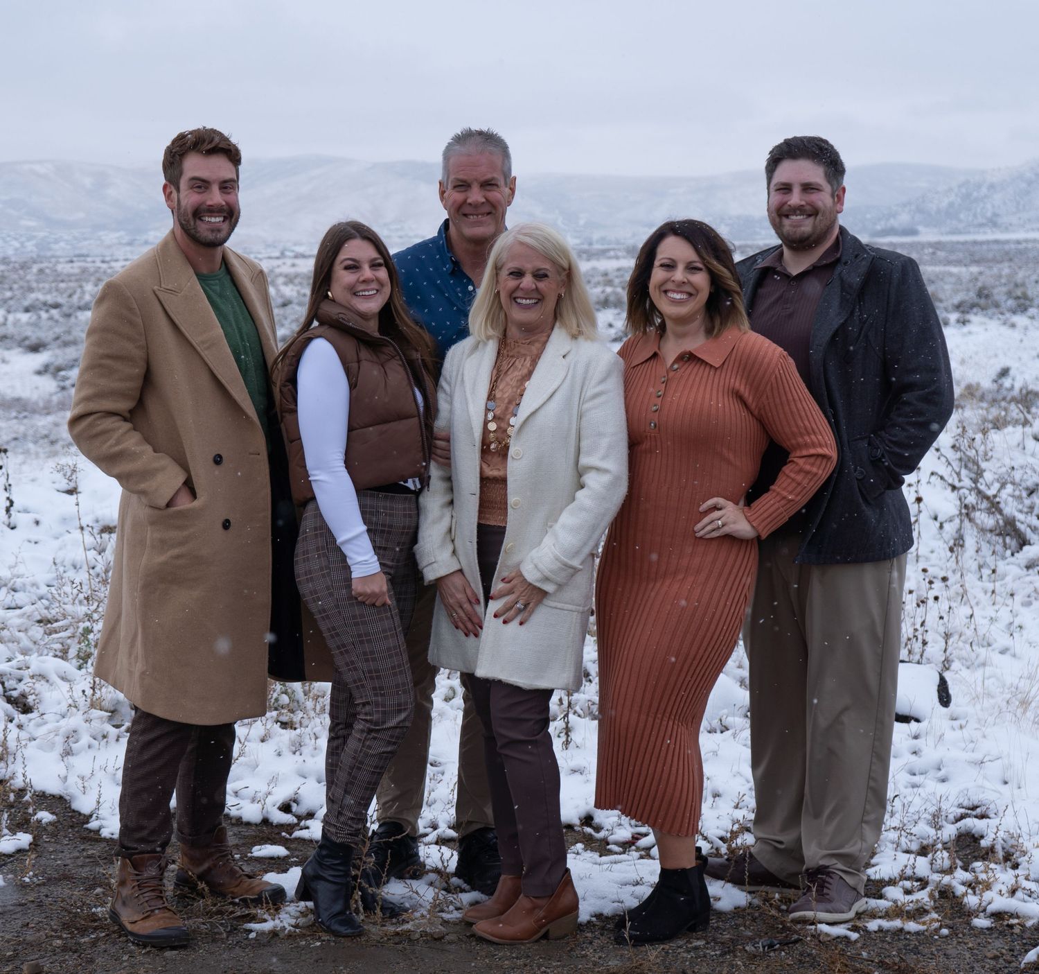 Extended Family. Winter photoshoot taken in Herriman, Utah.