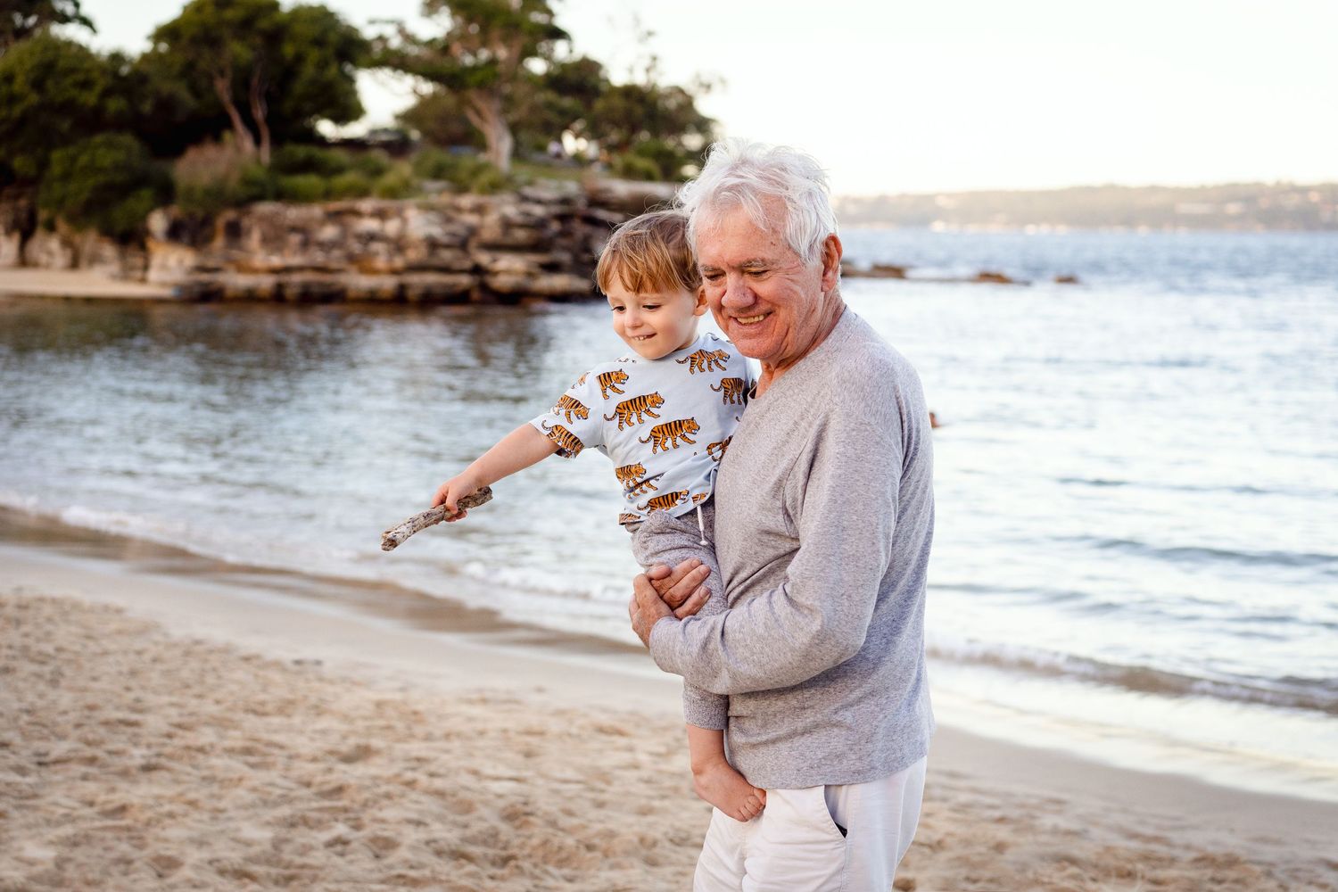 grandpa and grandchild photoshoot balmoral beach.