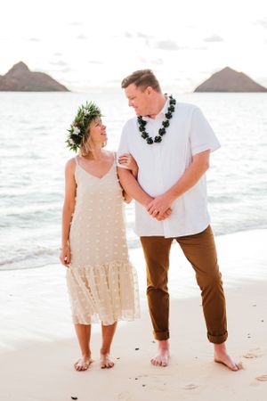 Oahu Hawaii elopement photographer capturing romantic sunrise portraits.