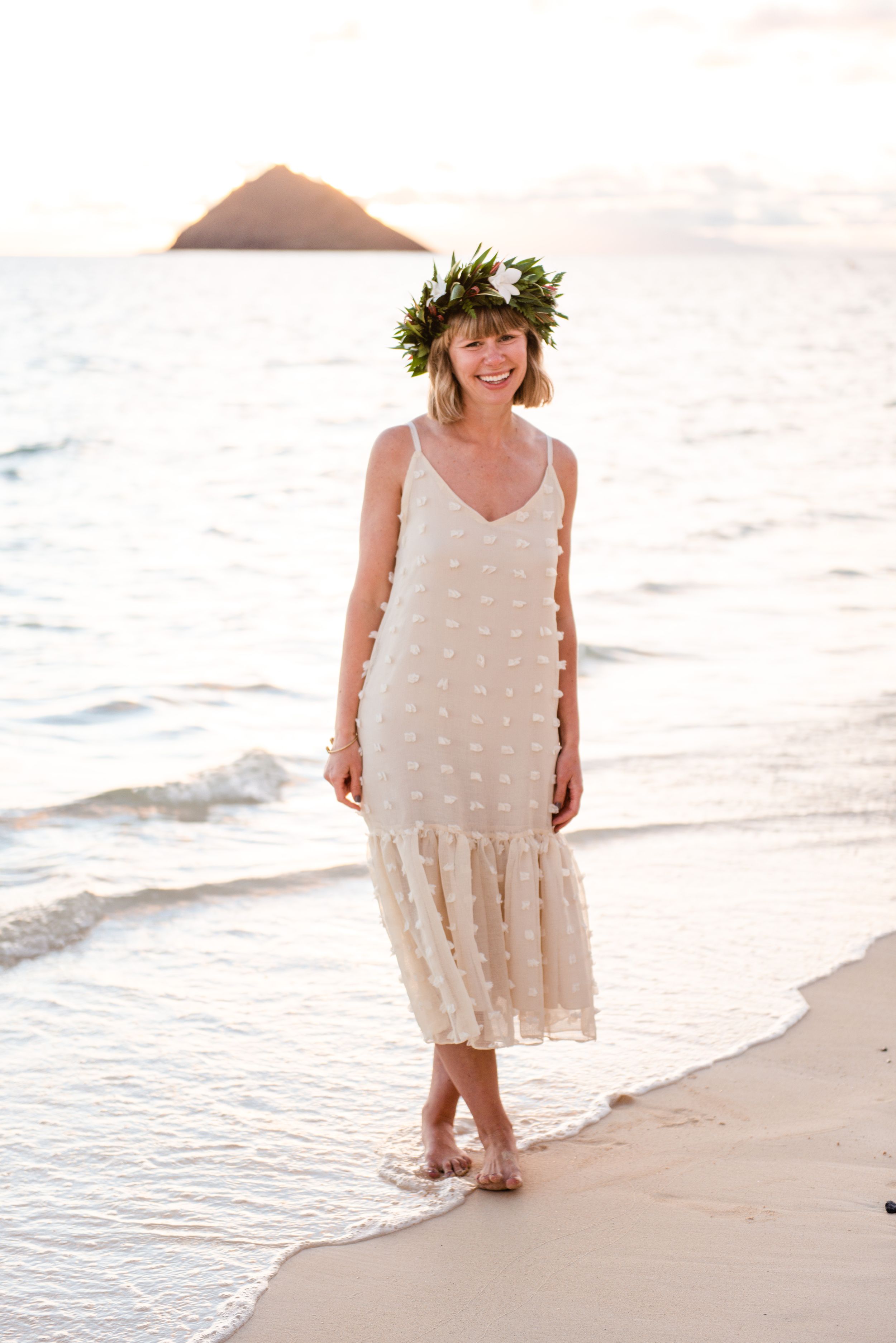 Oahu Hawaii elopement photographer capturing romantic sunrise portraits.