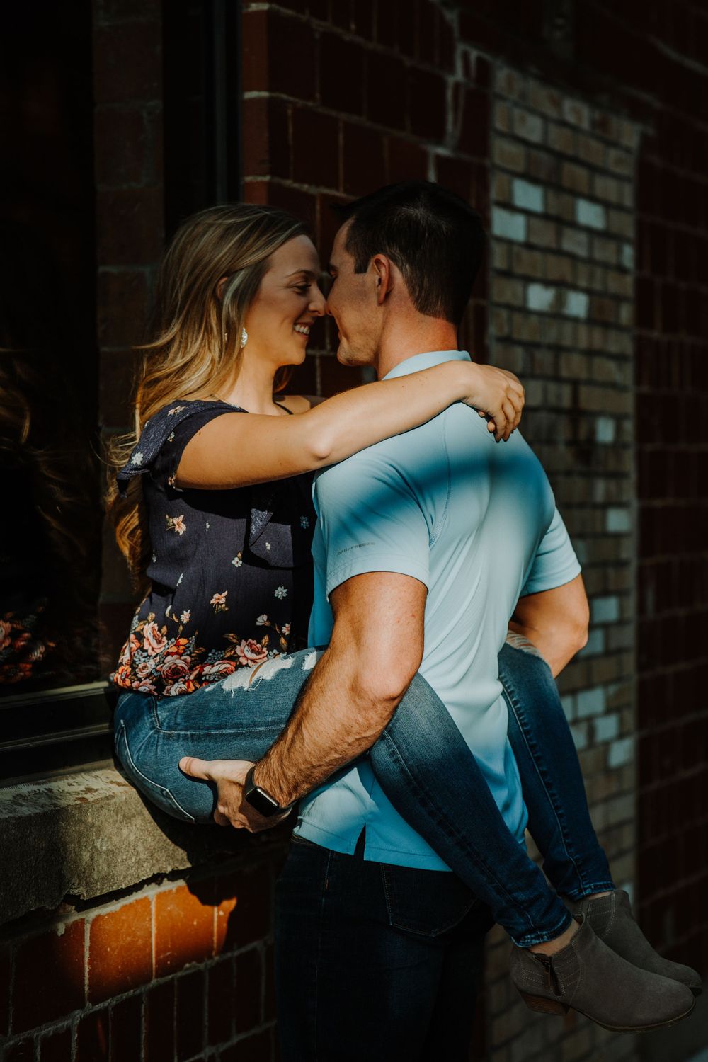 Moody wedding photography Lexington central KY Kentucky unique engagement session downtown near me local photographer