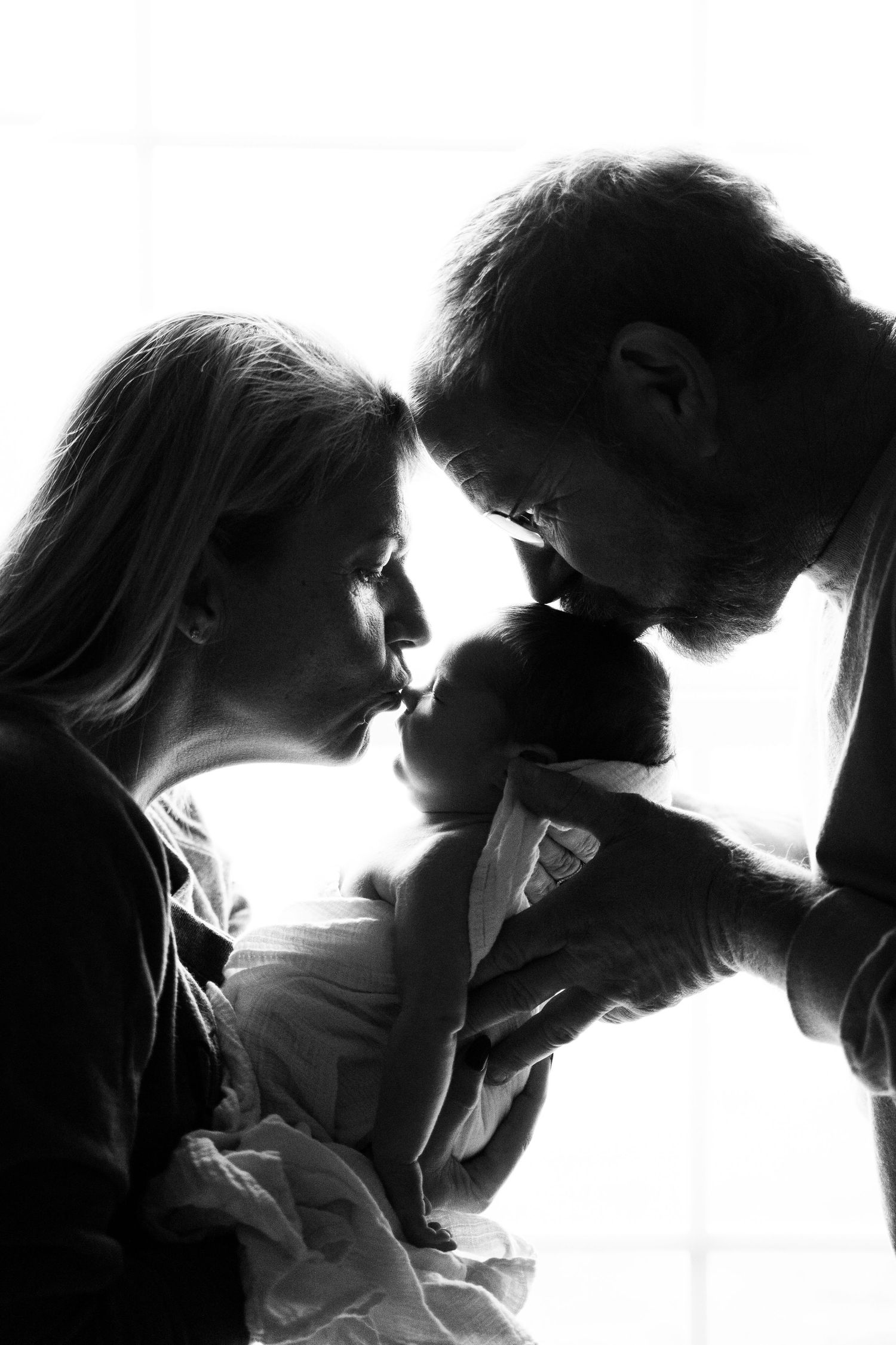 lifestyle_newborn_grandparents_northern_michigan