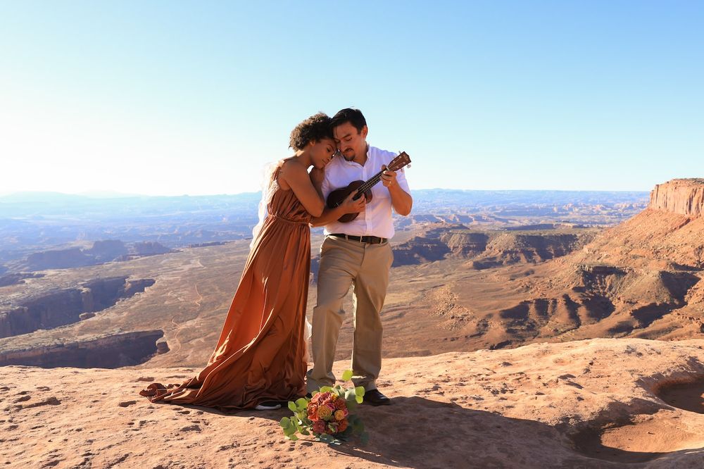 canyon lands elopement in utah