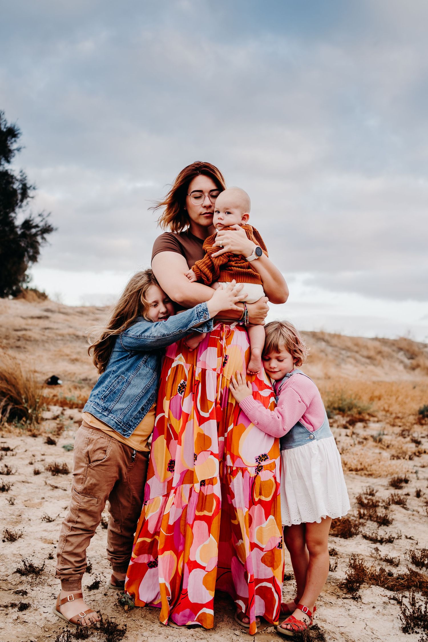 PORT HEDLAND MATERNITY NEWBORN FAMILY MOTHERHOOD PHOTOGRAPHER