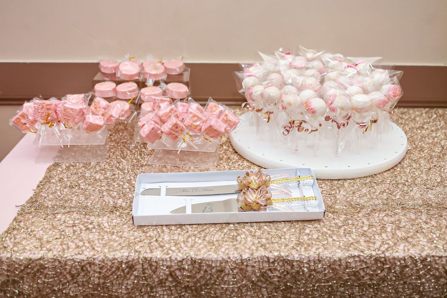 Candy table Quinceanera pink and white