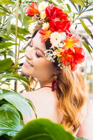 Maternity session at Westwood Gardens Greenhouse located in Fayetteville, Arkansas