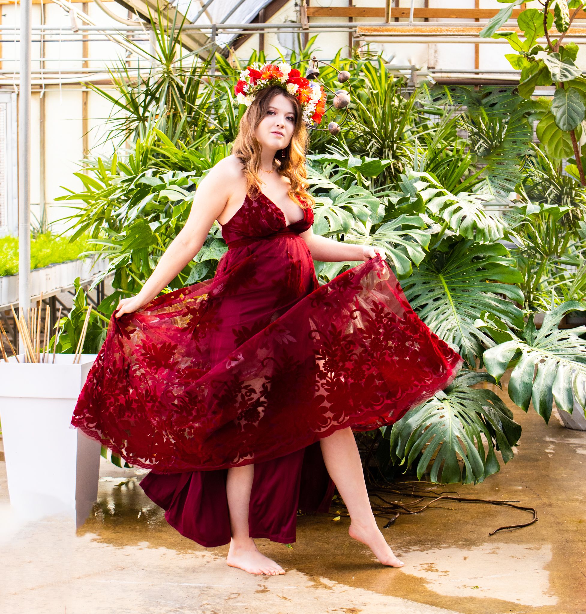 Maternity session at Westwood Gardens Greenhouse located in Fayetteville, Arkansas