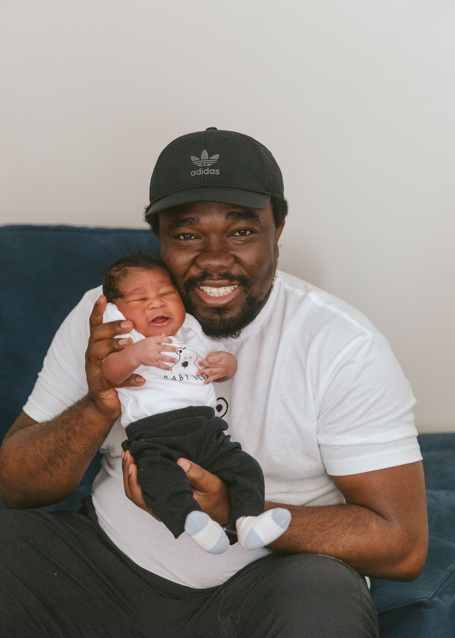 newborn lifestyle photography photo baby motherhood Richmond Virginia Emily Butz M.photo package maternity