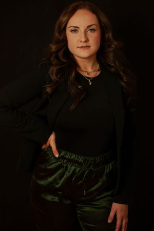 Powerful headshot in blazer