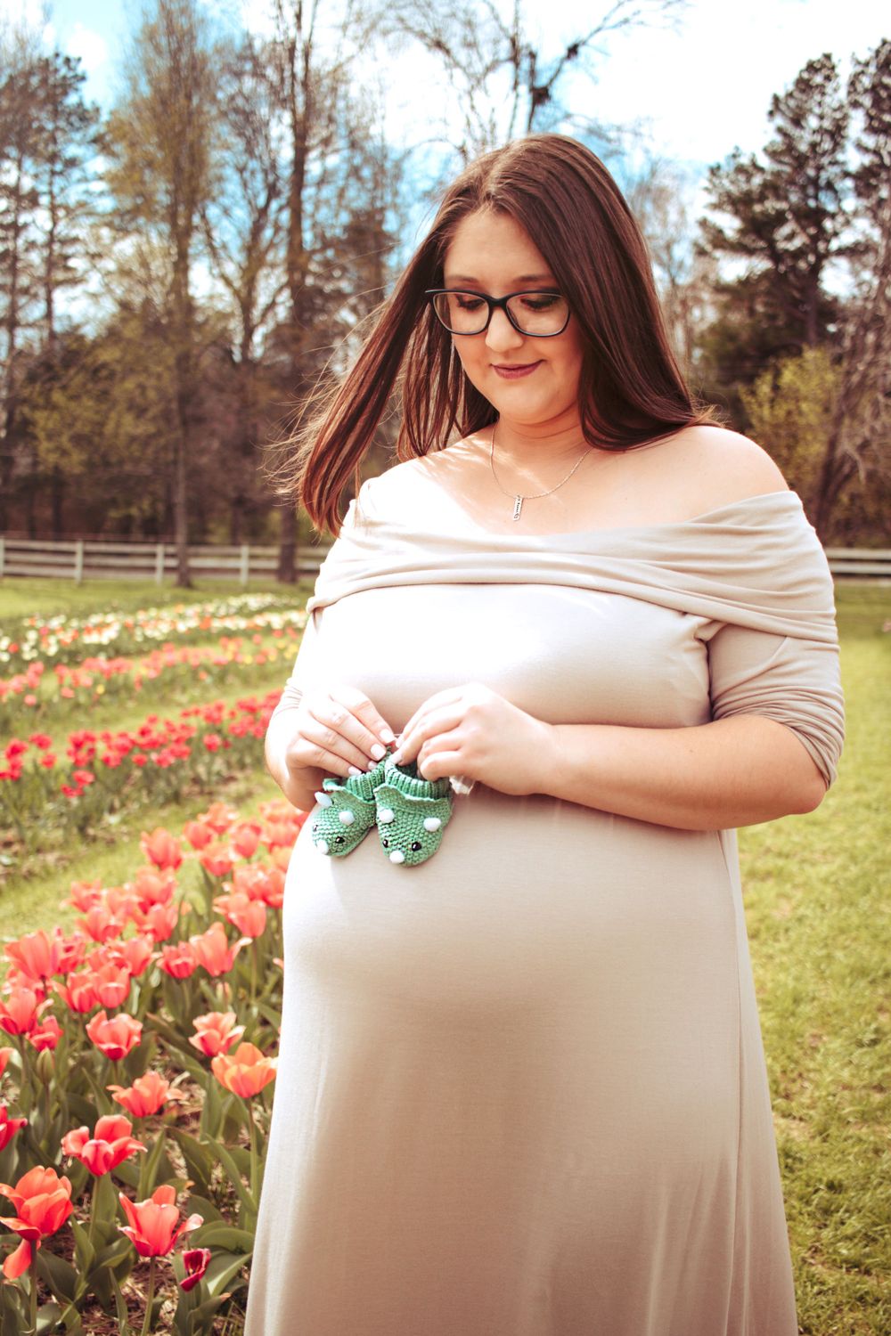 maternity photos, Asheville maternity photographer, maternity photoshoot ideas, romantic maternity photoshoot, baby bump, pregnancy photos