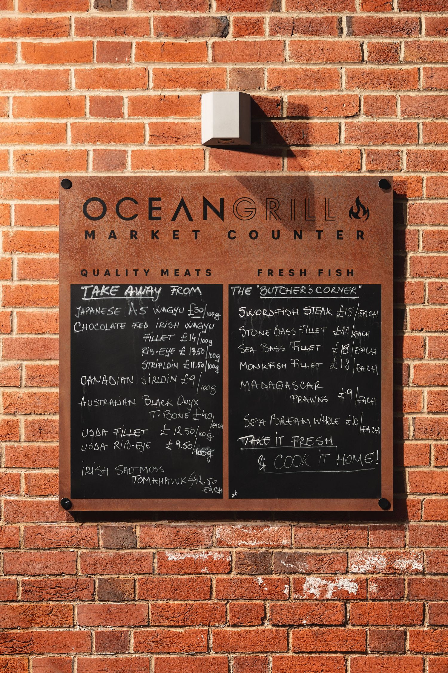 Commercial storefront and signage photography - Southampton, Hampshire - Ryan Stanikk Photography