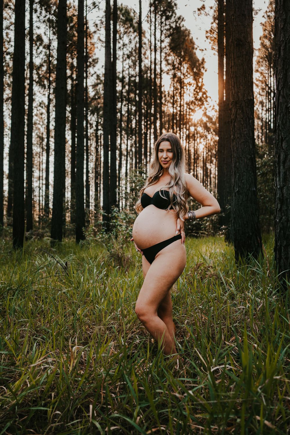 PORT HEDLAND MATERNITY NEWBORN FAMILY MOTHERHOOD PHOTOGRAPHER