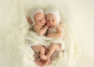 Newborn twins professional photo