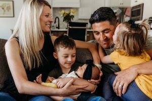 oklahoma city newborn photographer