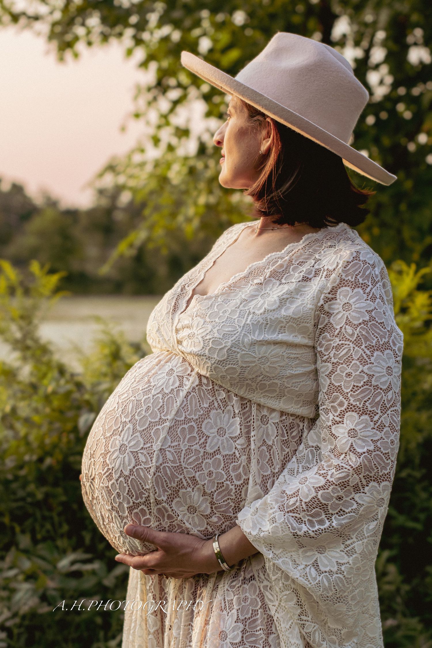 Maternity Golden hour session, Lake Artemesia, Maryland