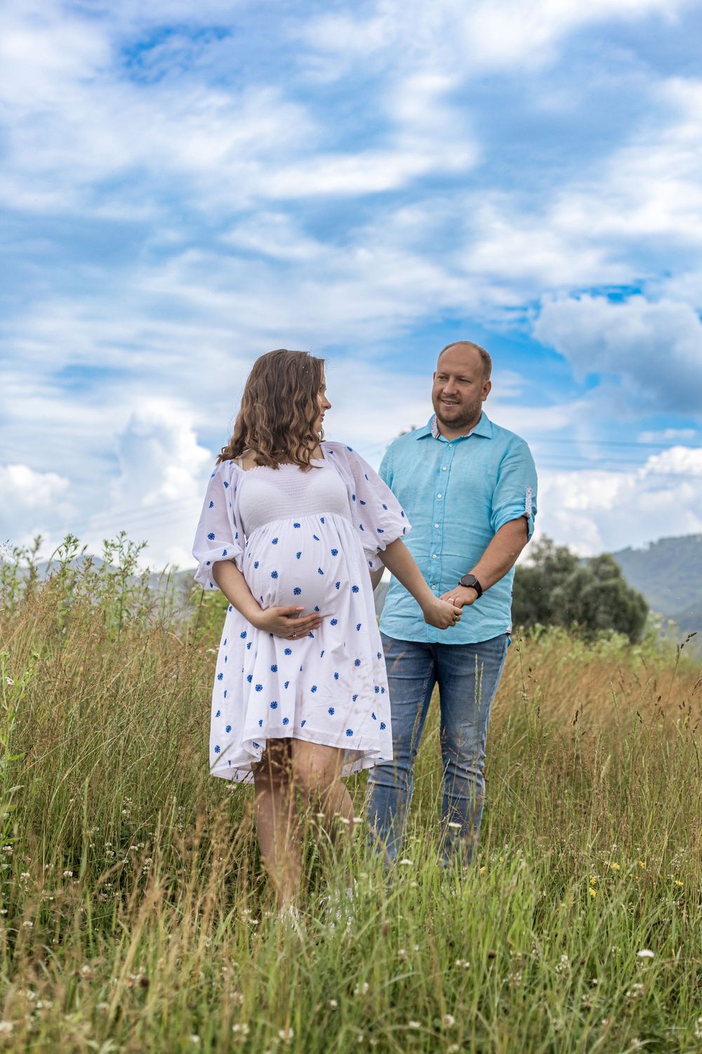 Family photo, baby on the way