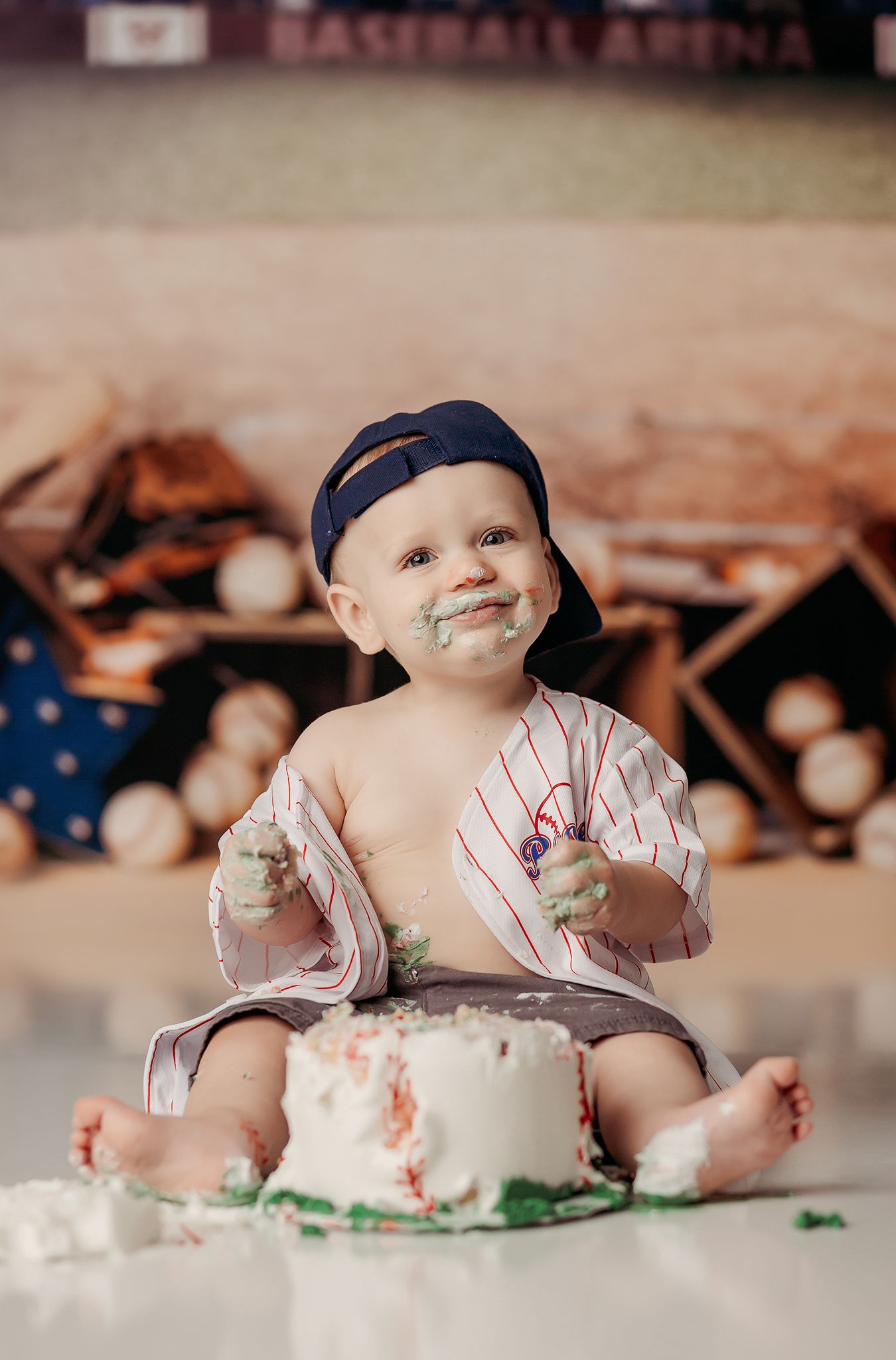 baseball-theme-cake-smash-for-baby-boy-turning-one