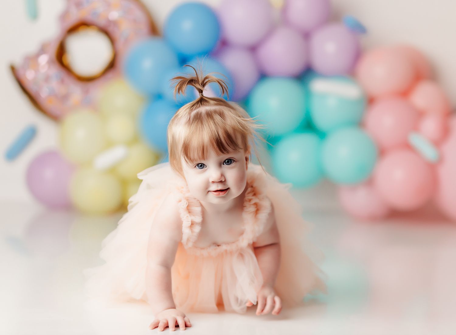 donut-theme-cake-smash-for-baby-girl-in-tulsa-oklahoma