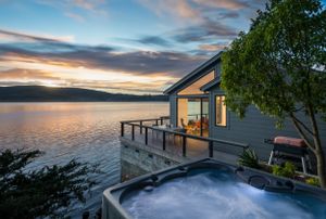 Michael Corona Real estate photography bay area Airbnb exterior home twilight hot tub