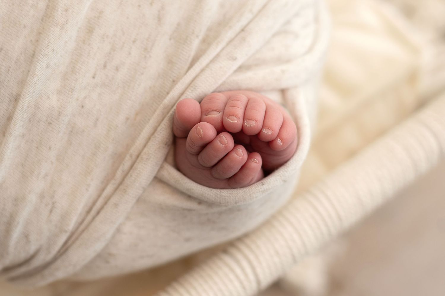 newborn toes