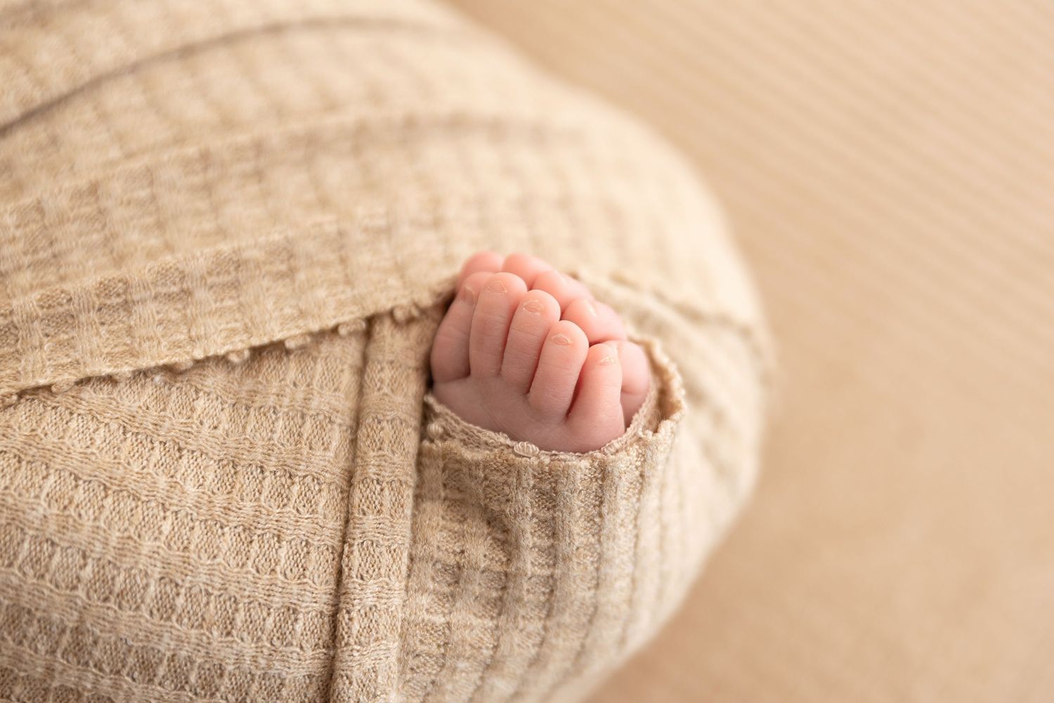 newborn toes
