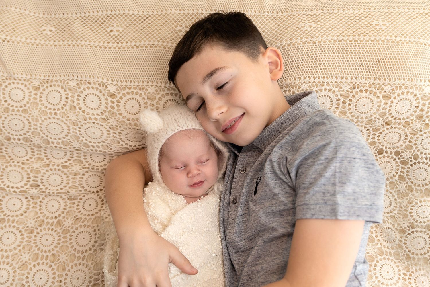 newborn siblings