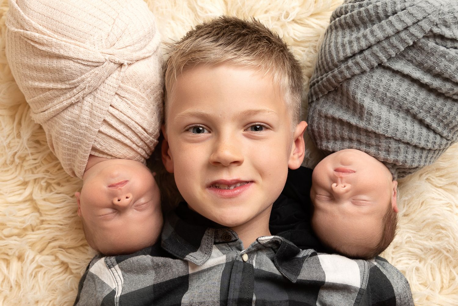 NEWBORN SIBLINGS