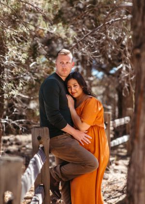 Big Bear maternity photographer Airbnb maternity shoot High Desert photographer Southern California
