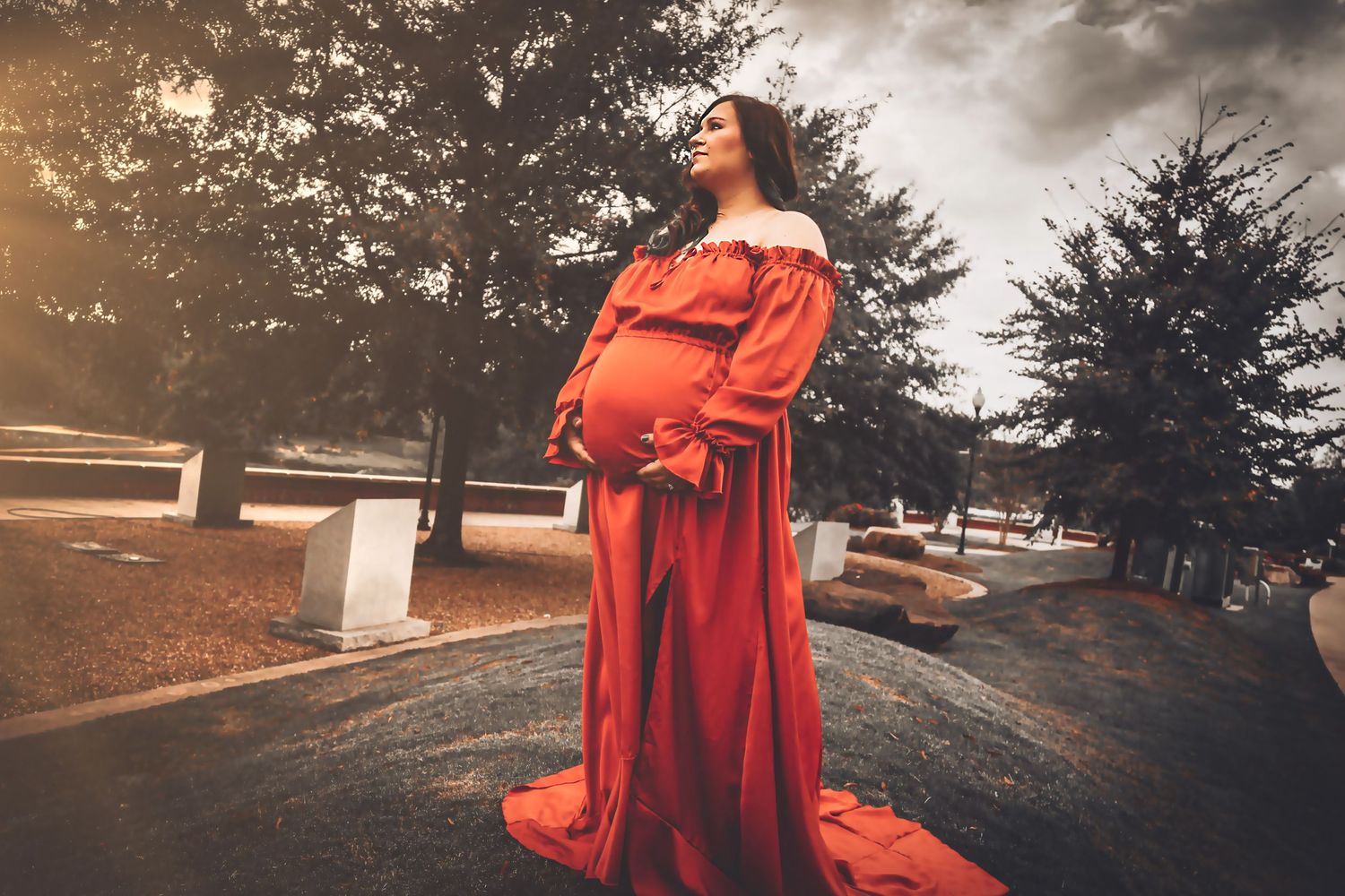 Maternity in the Columbus Georgia Riverwalk in Downtown Columbus