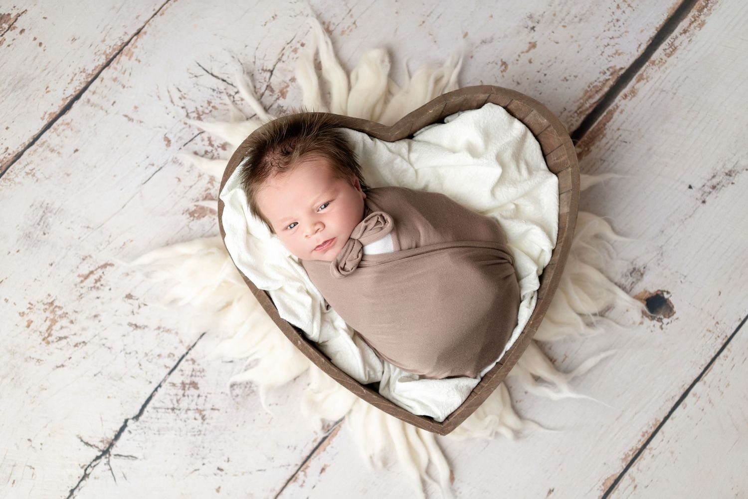 #newbornphotoshoot #wigannewbornphotoshoot #newbornphotographer #wigannewbornphotographer #northwestnewbornphotographer