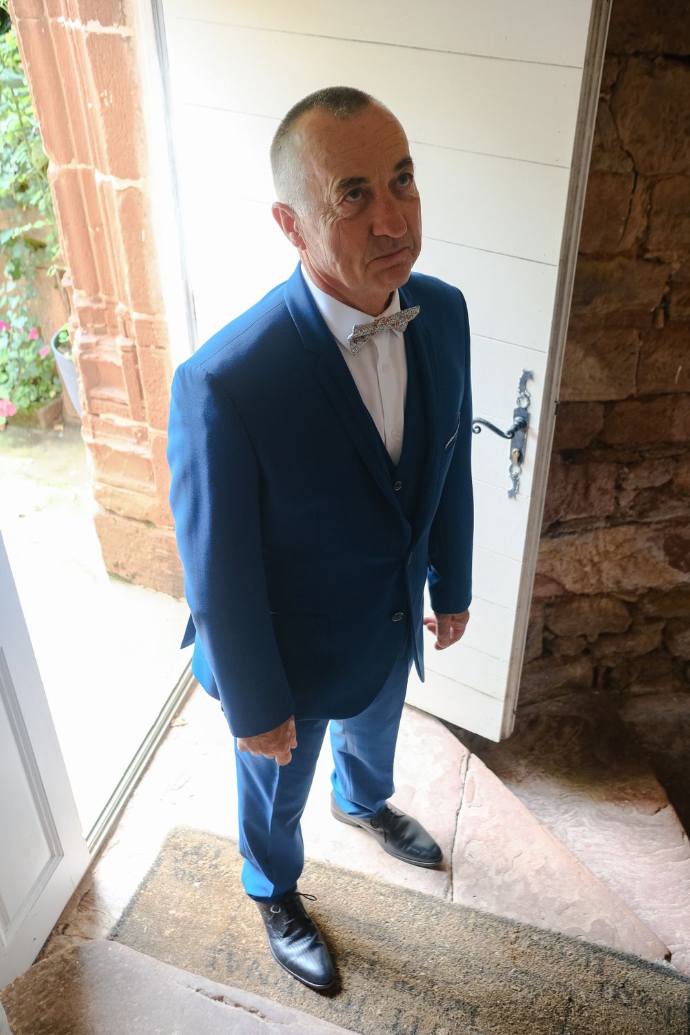 Préparatifs de la mariée - Mariage romantique et médiéval en Corrèze entre Collonges-la-Rouge et le Domaine de la Fage