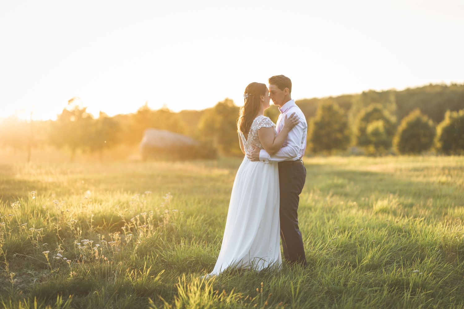 Bröllopsfotograf Stockholm. golden hour. Photo By Anna Jarlhäll.