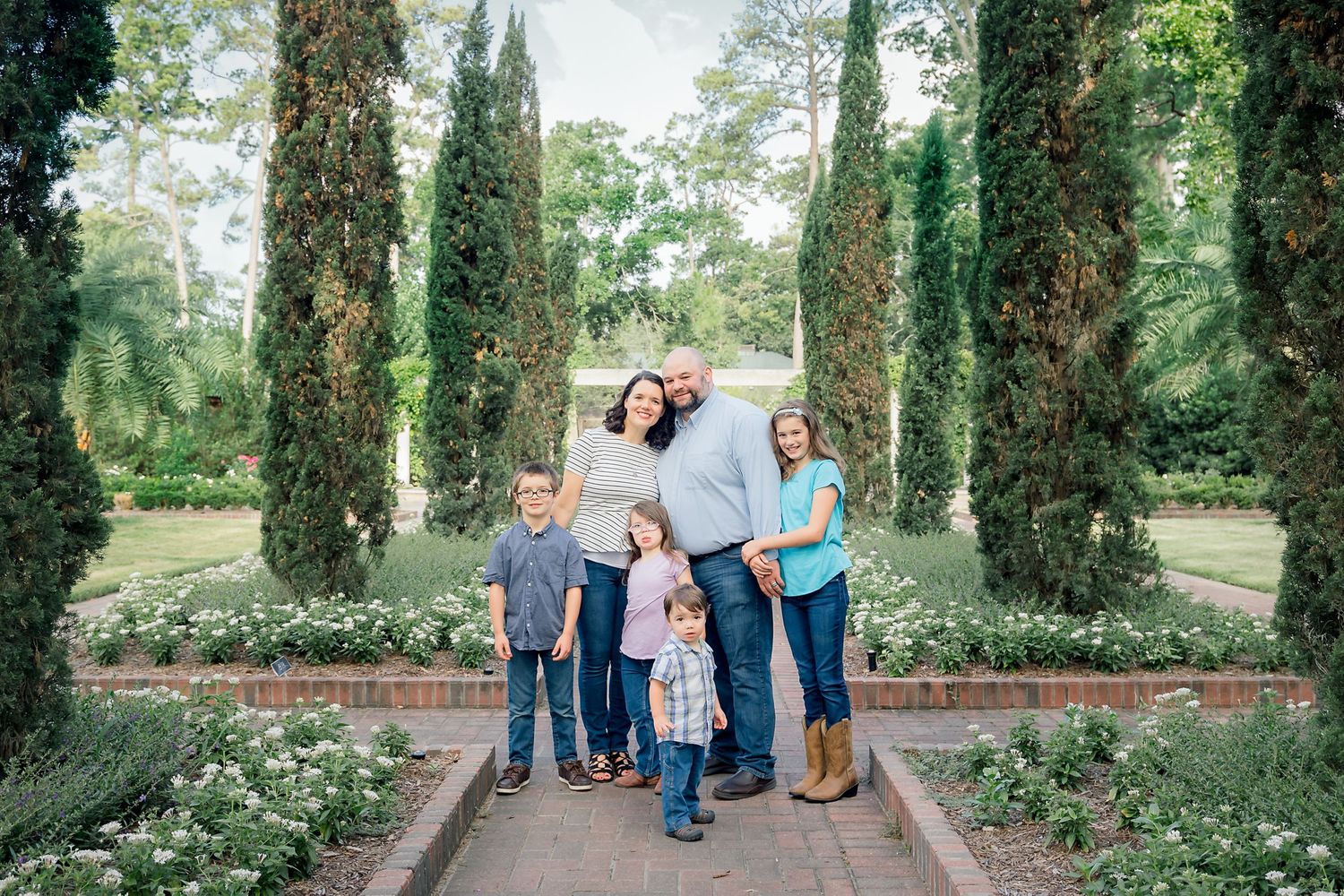 Capturing Lasting Memories: Lynn Pennington's Houston Family Portrait Photography