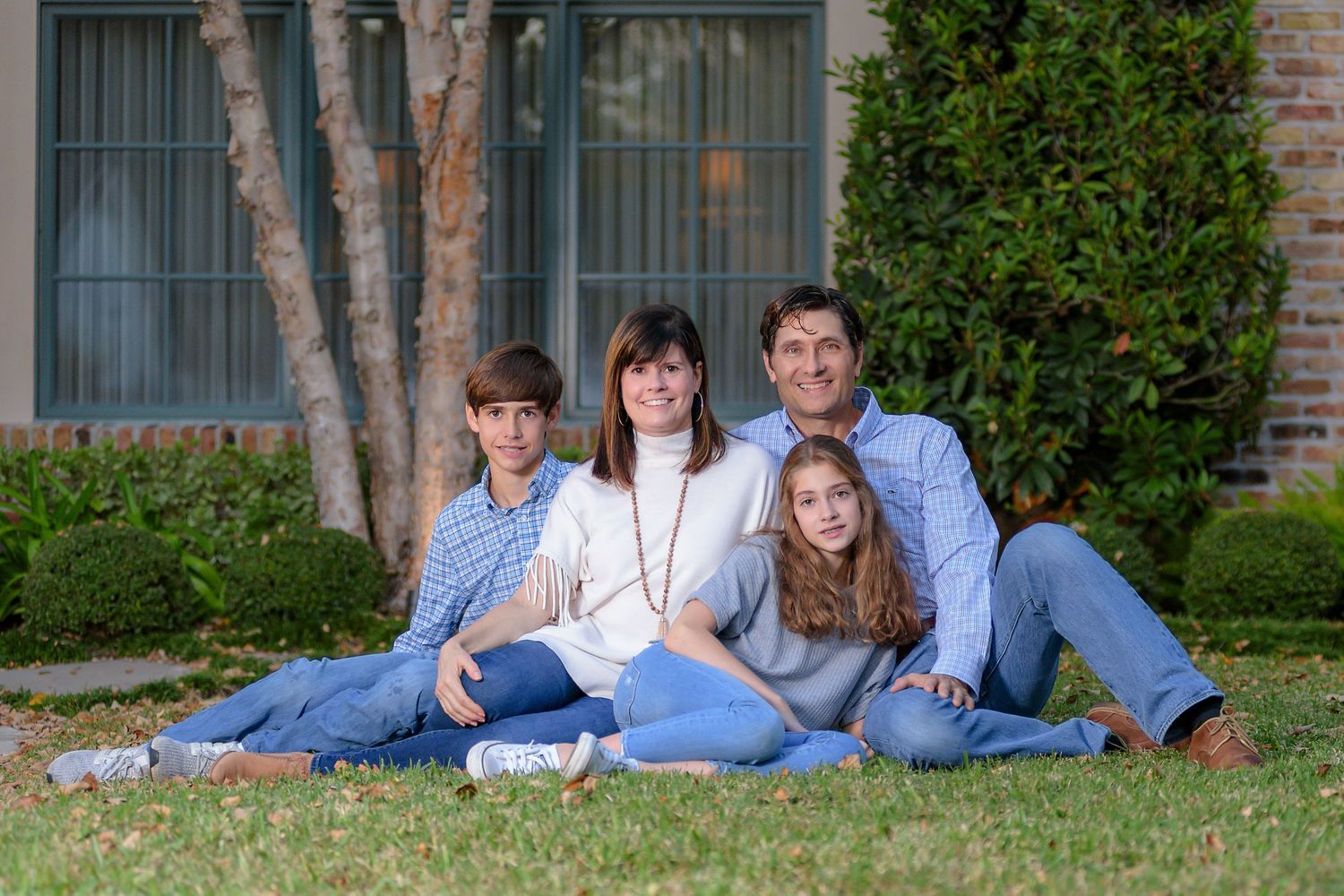 Capturing Lasting Memories: Lynn Pennington's Houston Family Portrait Photography
