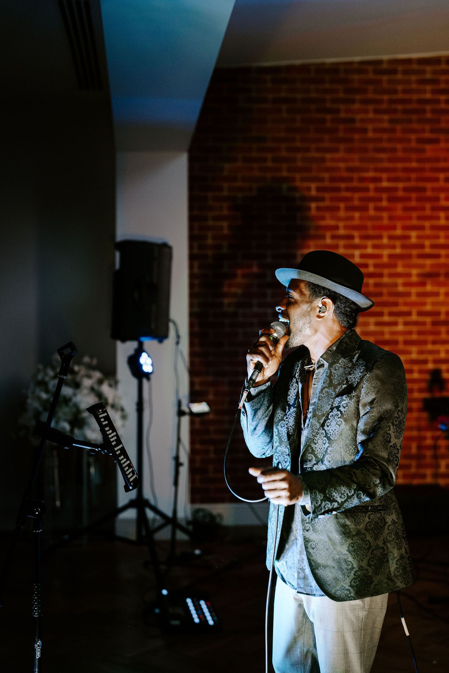 singer-stockton-house-wedding-shropshire